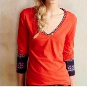 🌸💙Anthropologie (Little Yellow Button) White Long Sleeve V-Neck T-Shirt💙🌸